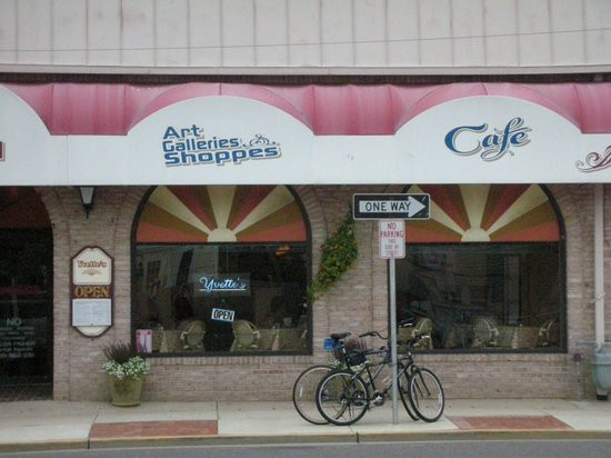Yvettes Cafe and Deli