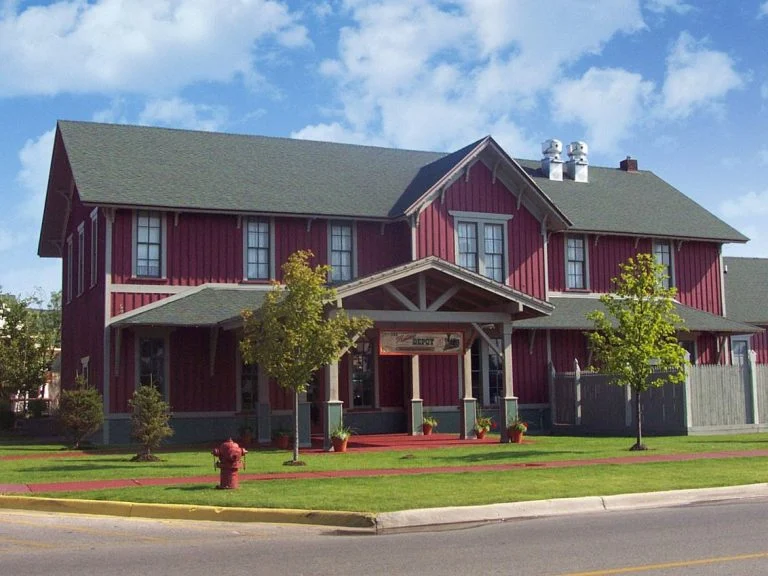 Mackinaw Hotel Management The Historic Depot - Petoskey, Michigan