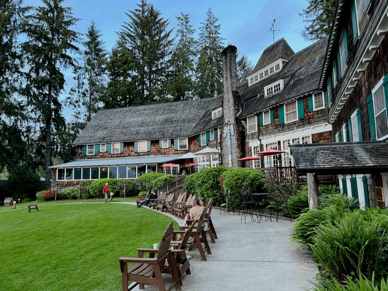 Aramark Destinations Olympic Peninsula Lake Quinault Lodge - Quinault, Washington